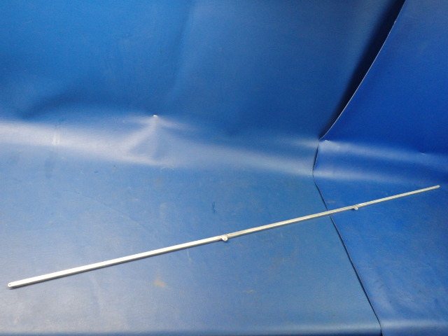 0811566-14 Cessna - TRACK - WINDOW CURTAIN UPR OR LWR (TRACK ONLY)